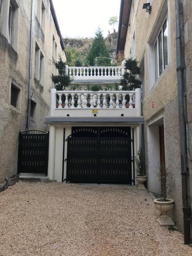 Treacy'S Residence Morez Kültér fotó